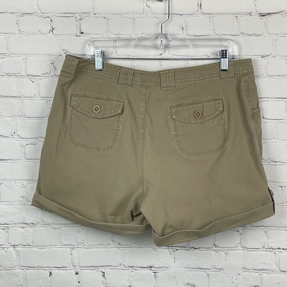 Nike ACG Ripstop Hiking Shorts Tan Mid Rise Cuffed Stretch Casual Size 14 - Picture 2 of 12